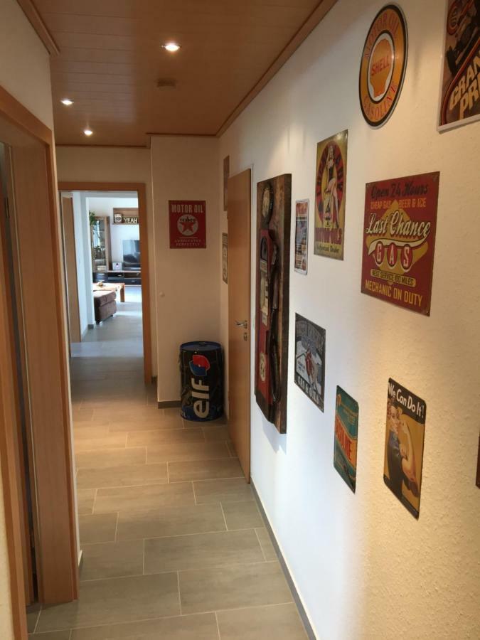 Alte Tankstelle Appartement Strassenhaus Buitenkant foto