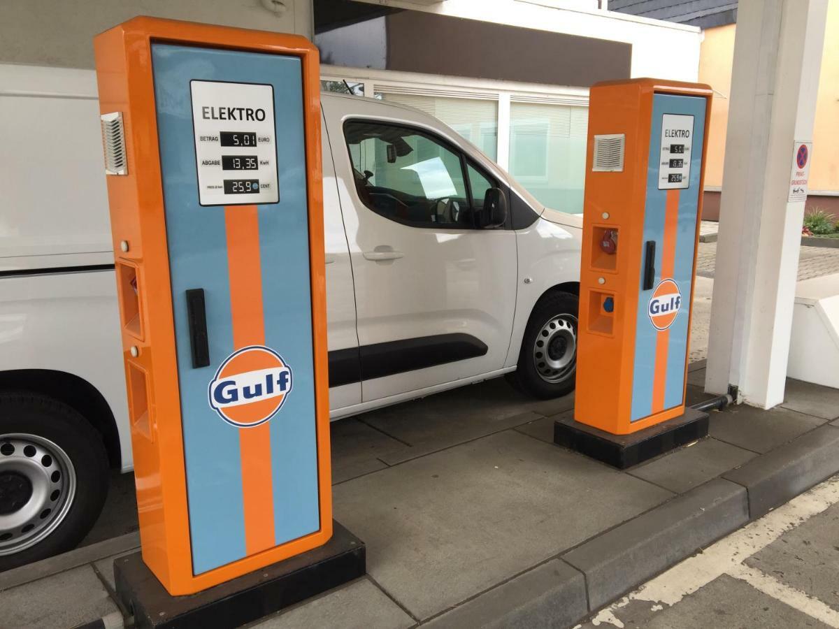 Alte Tankstelle Appartement Strassenhaus Buitenkant foto